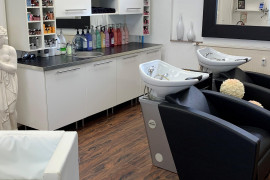 Salon de coiffure mixte - fonds de commerce à reprendre - Arr. Bagnères-de-Bigorre (65)